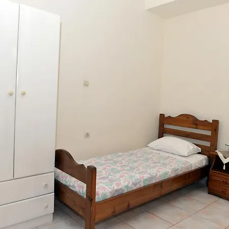 Andriani-michalis Apartment *